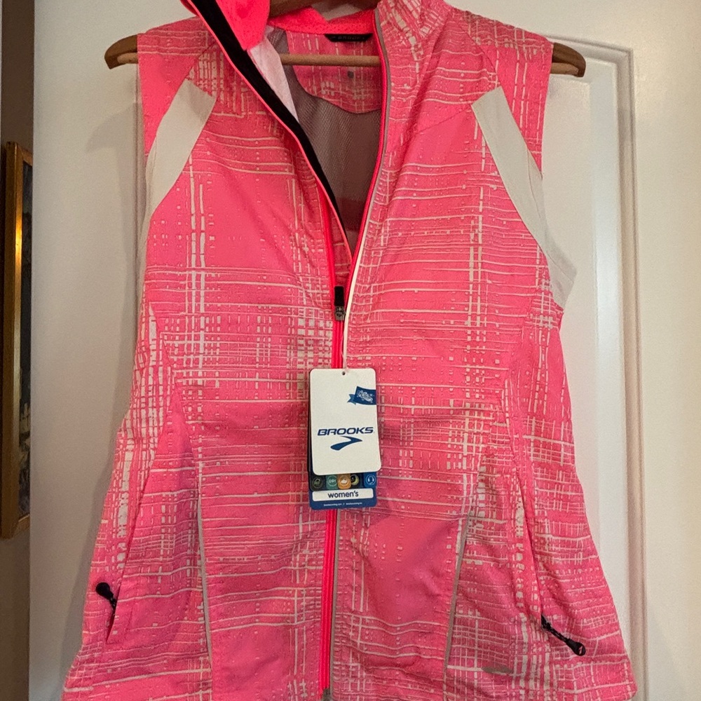 Brooks Neon Pink Running Vest